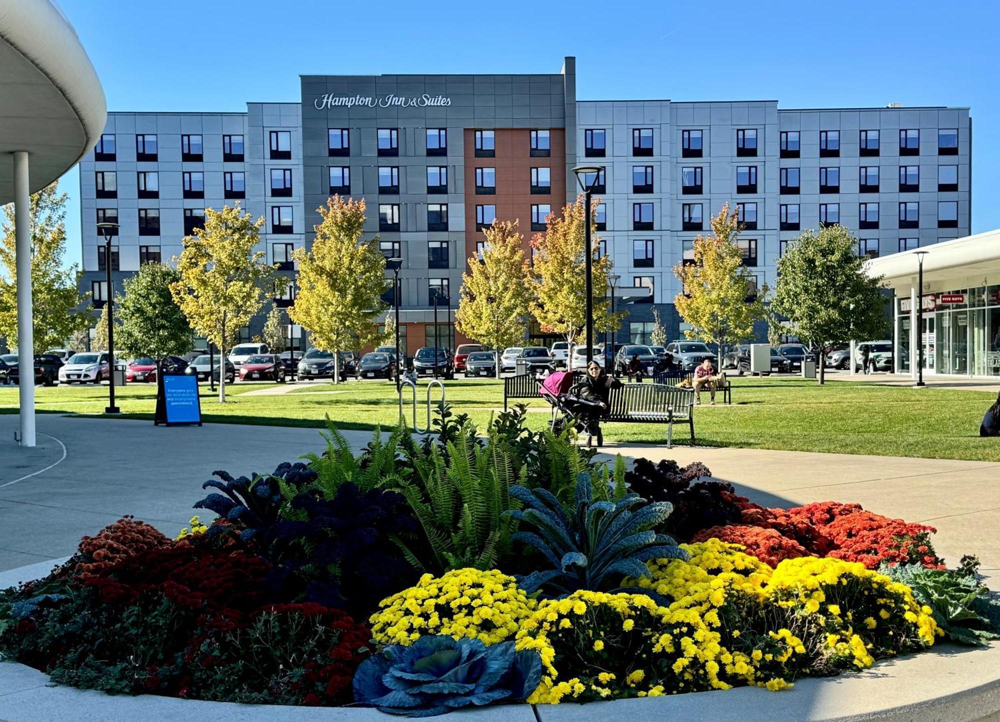 Hampton Inn & Suites Chicago Medical District Uic エクステリア 写真