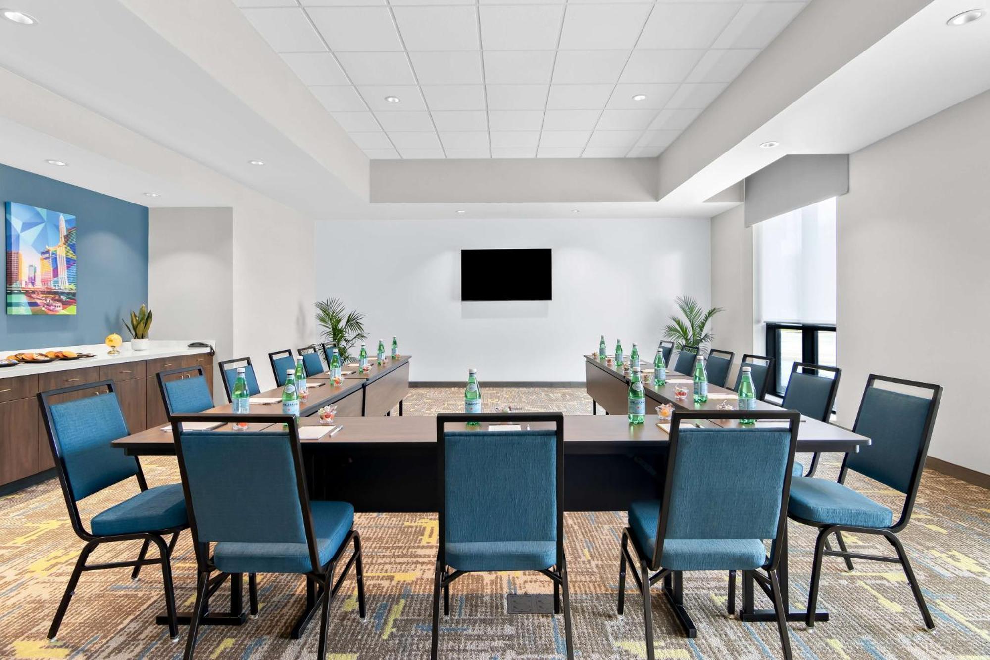 Hampton Inn & Suites Chicago Medical District Uic エクステリア 写真