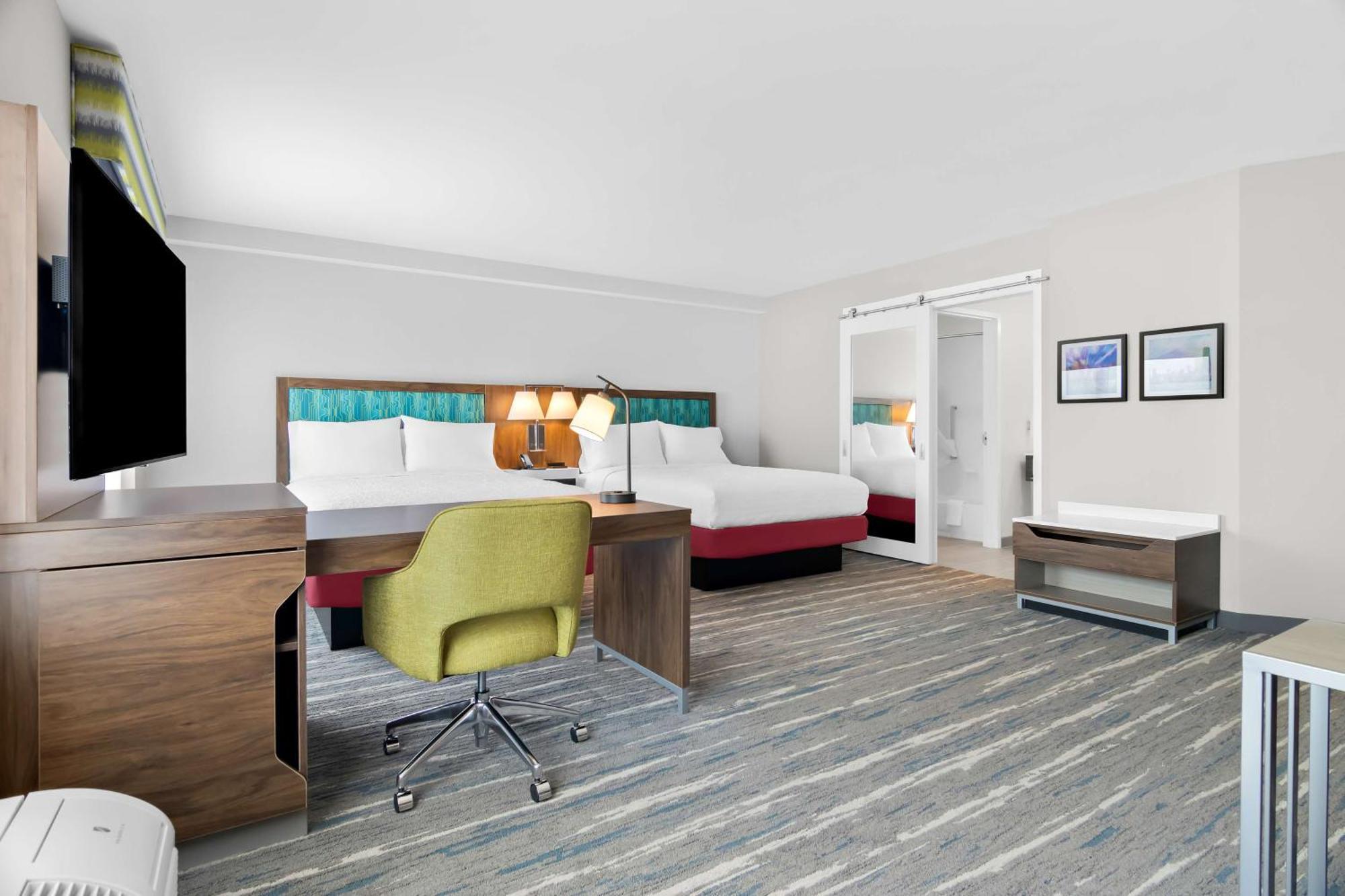 Hampton Inn & Suites Chicago Medical District Uic エクステリア 写真